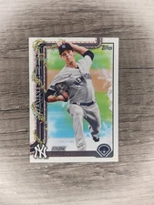 2025 Topps Holiday - Max Fried #H119 Holiday Variation Back