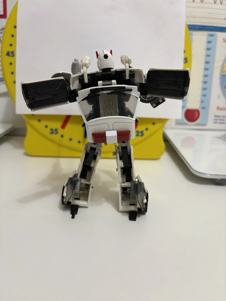 Transformers Masterpiece MP-04 Autobot Prowl Toy Toys-R-Us Exclusive - Image 4 of 4