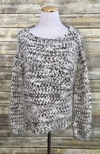 XXI Women’s Black White Knit Boucle Fuzzy Crop Sweater Sz S Winter