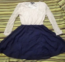 **Abody Black & White Long Sleeve Mock Two-Piece A-line Dress Small