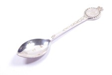 Vintage Jubilee Spoon Queen Elizabeth II 1977 Sterling Silver Pobjoy Mint 