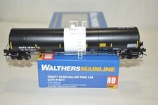 HO scale Walthers GATX Lease Trinity 25k gallon tank car train 18341