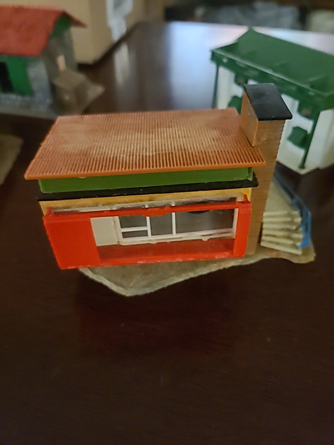 LOT OF 6 VINTAGE HO RAILROAD MODEL TRAIN HOUSES, BUILDINGS eBay