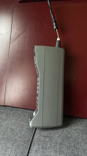Vintage First Generation Motorola “The Protector “Brick Phone - Afbeelding 4 van 9