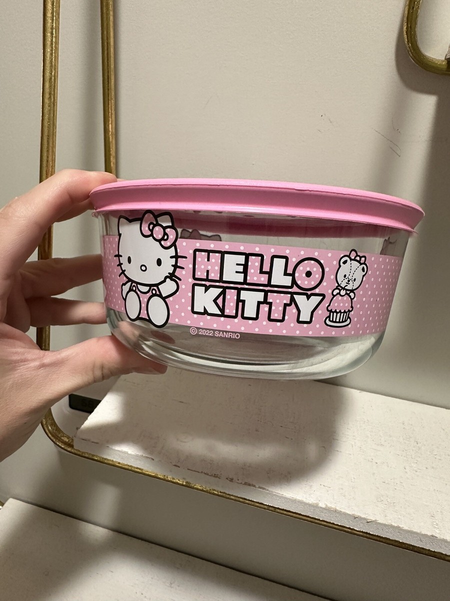 Hello Kitty ピンク保存容器 Pyrex Hello Kitty 4-Cup Round Glass Storage Container Pink