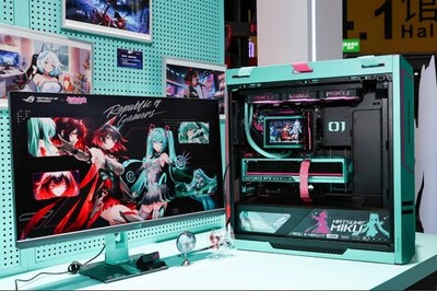 ASUS ROG Hatsune Miku Full PC Bundle RTX 5080 X870E GX601S 1200W AIO Monitor