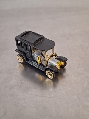 Readers Digest Antique Style High Speed Diecast Plastic HF9088 Model