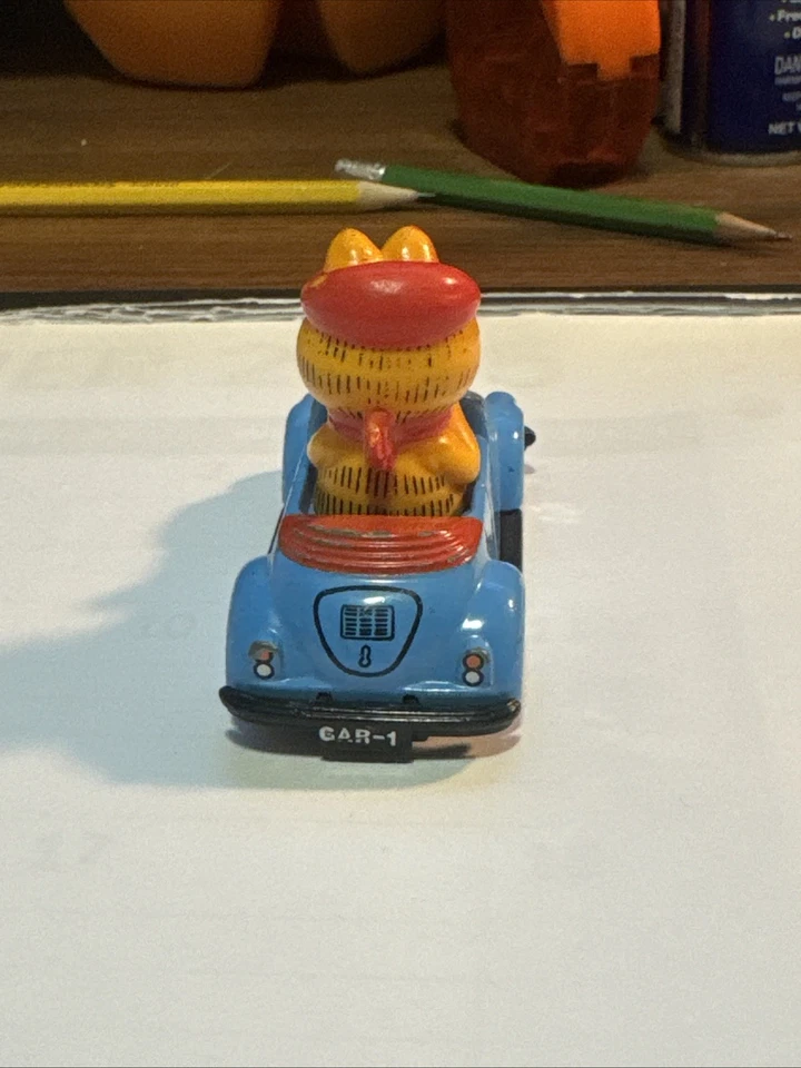 Coche fundido a presión Ertl Garfield usado pero en buen estado Foto 4 de 4