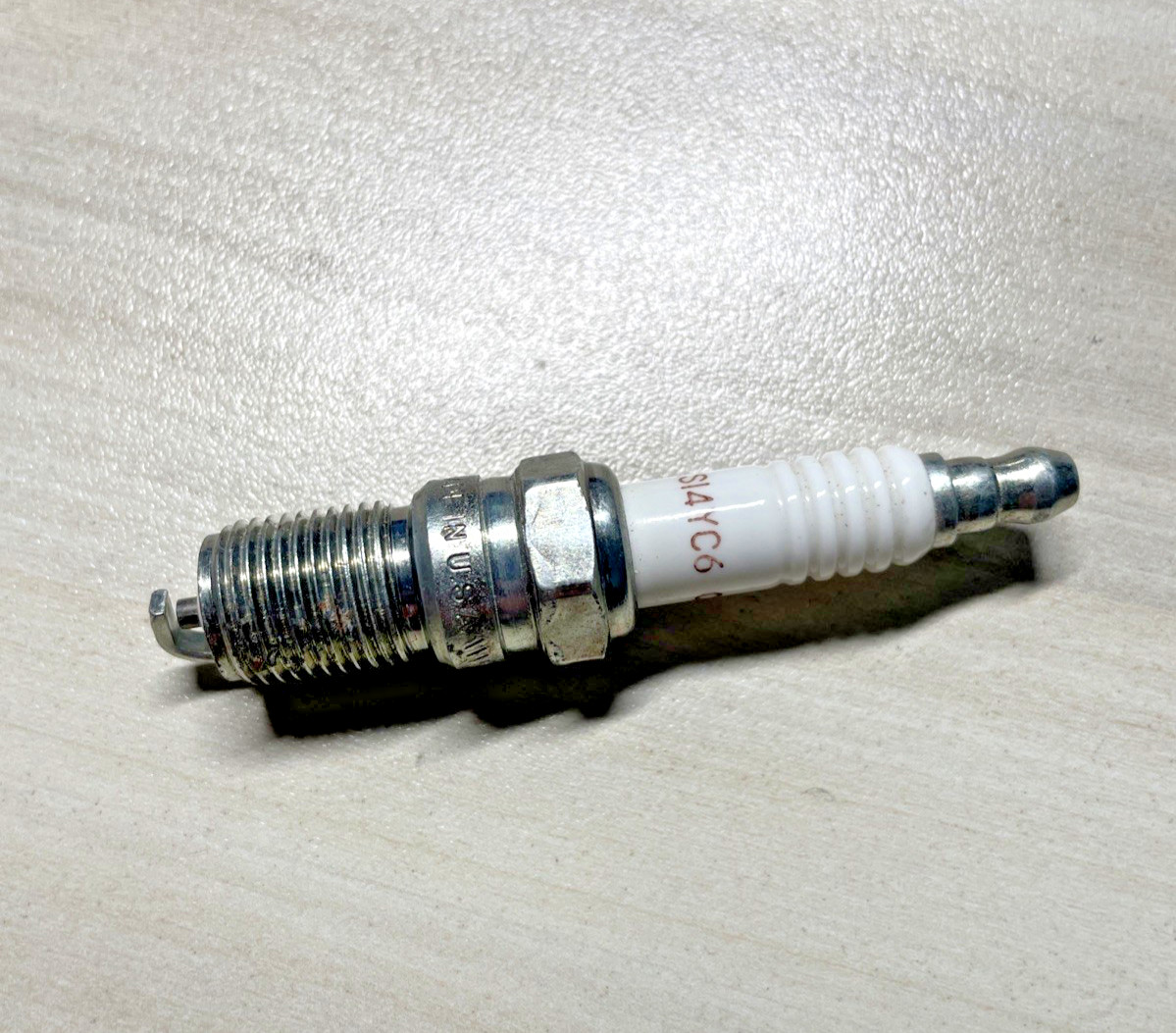CHAMPION COPPER PLUS Spark Plug RS14YC6 / 13