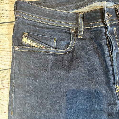 Diesel Jeans Men's W32 L32 (30) Blue Denim Buster Regular Tapered R0841_Stretch - Picture 5 of 21