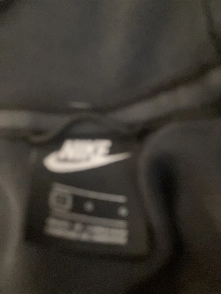 Chaqueta polar Nike Tech talla grande para hombre totalmente negra Foto 4 de 4