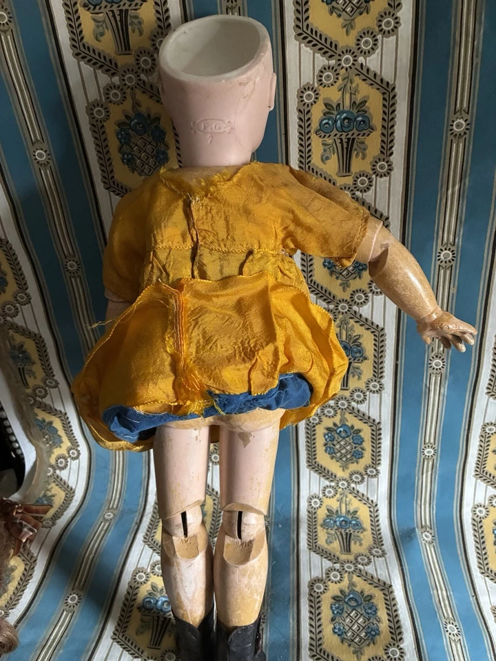 Poupée ancienne porcelaine Bébé François Gaultier 48 Cms Bouche Fermée Félée - Photo 2/4