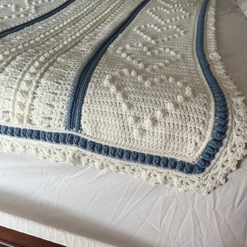 Vintage Crochet Afghan Blanket White Blue 75x60" Throw Lodge Cabin Holiday - Picture 4 of 21