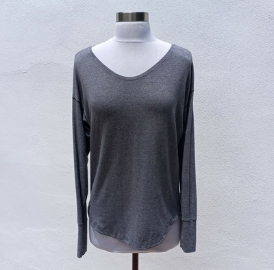 LULULEMON Women's V-Neck Long Sleeve 