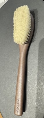 Aveda Tulasara Radiant Dry Brush Professional Oleation NEW (no box)