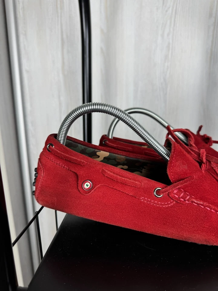 Tod’s Ferrari Red suede slip on driver loafers shoes - Image 2 of 4