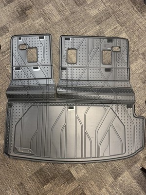 2018-20 Chevrolet Traverse Integrated Rear Seat Back Cargo Liner GM 84409049 OEM