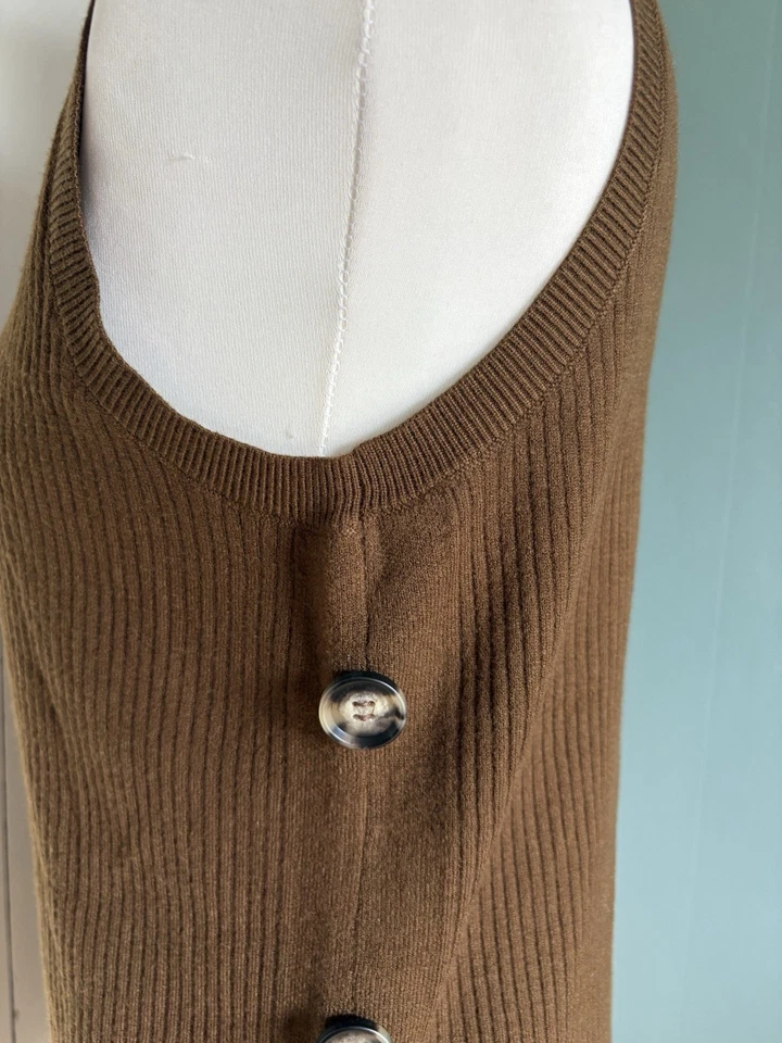 Principles Knit Tank Top Side Button Detail Size 8 Khaki Ribbed Sleeveless Layer - Image 4 of 4