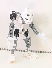 LEGO Bionicle Onua 8532 White variant 2001 Toa Mata constraction Kanohi Pakari