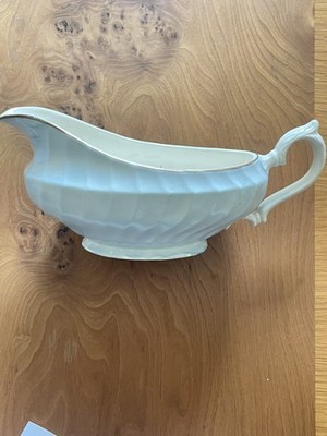 Vintage Myott Staffordshire Sauciere hellblau mit Blumendekor 