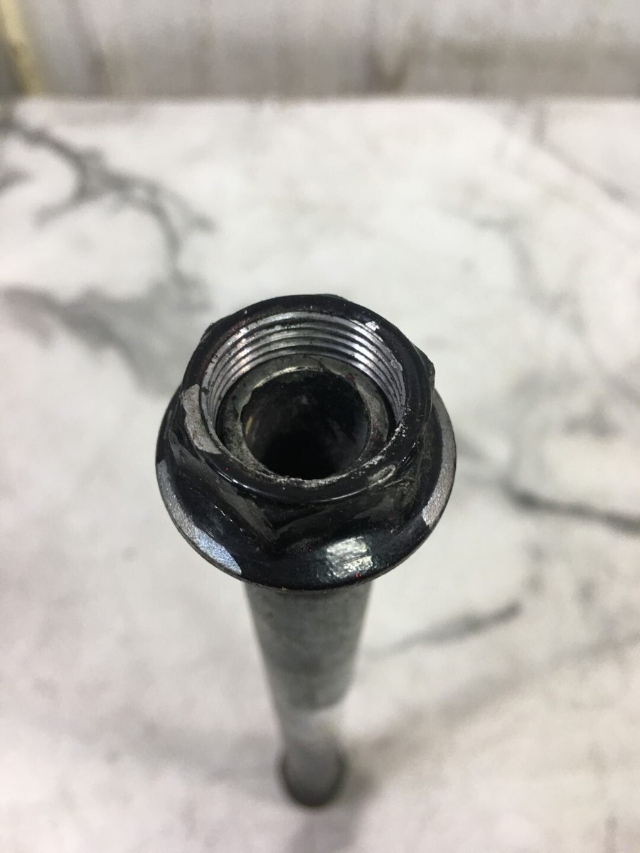 05 Kawasaki ZX 10 1000 ZX10 R Ninja swing arm swingarm pin bolt | eBay