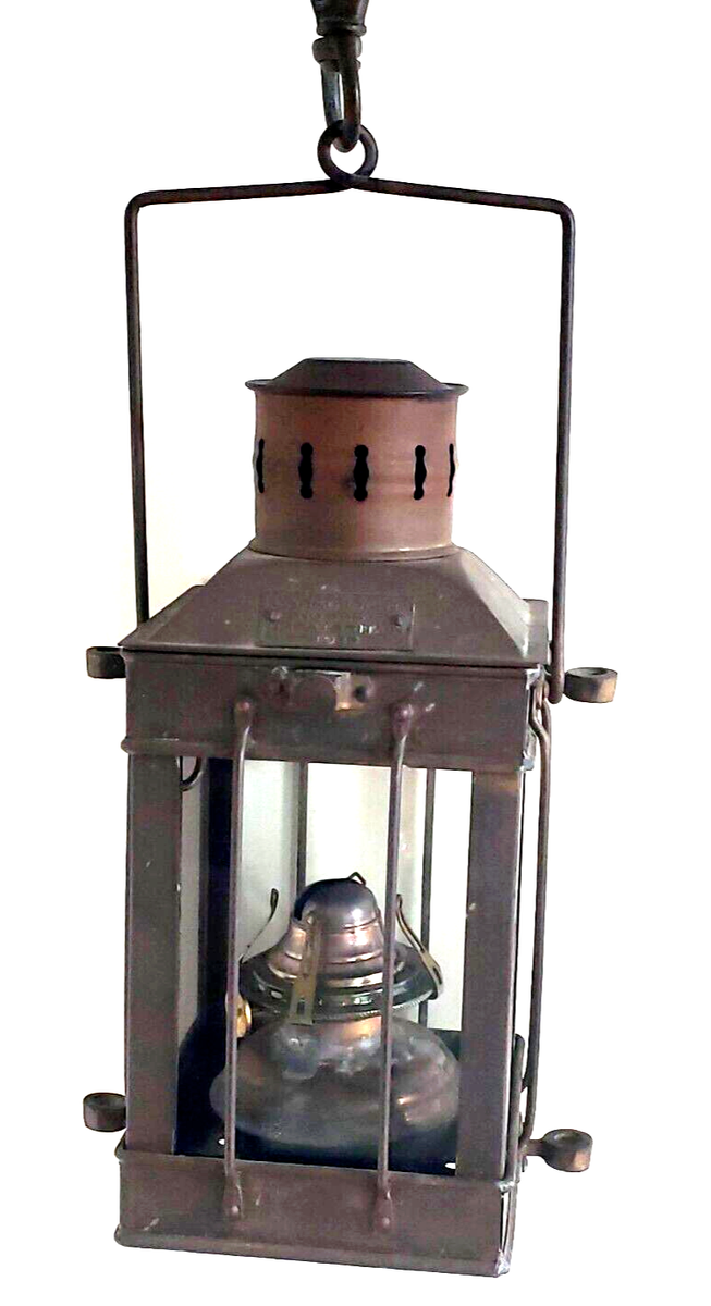 1939 CargoLight Great Britain No 3954 Brass Lantern Original