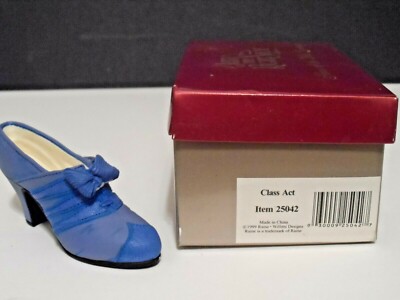 Raine Just the Right Shoe CLASS ACT COA Box 25042