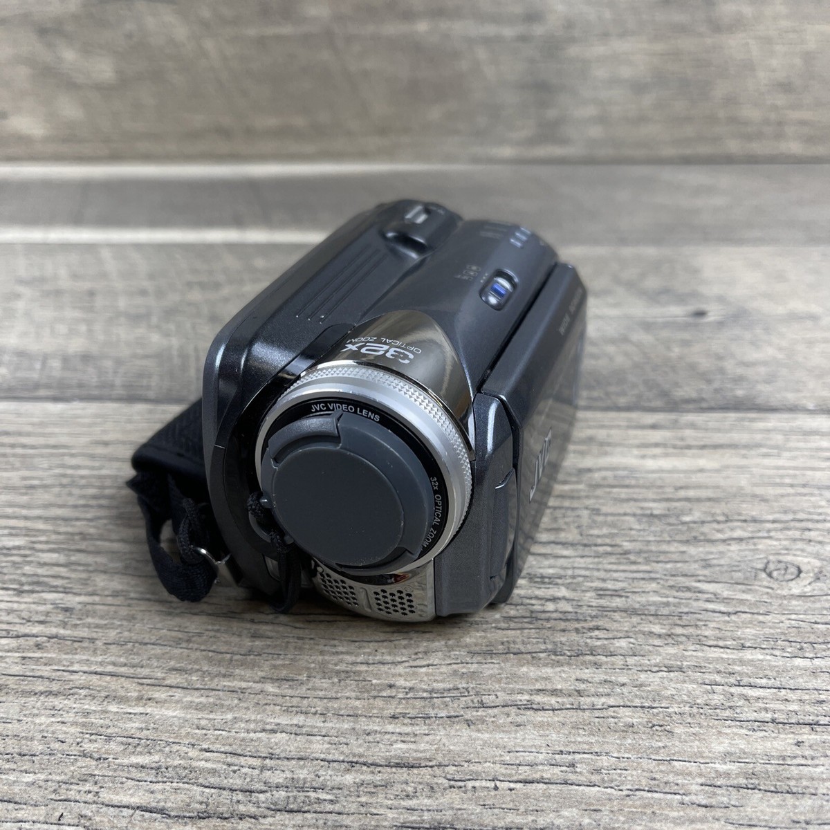 ジャンク JVC GZ-R480-A (J102905) Victor JVC GZ-R480-A ビデオカメラ 動作確認済み 0510