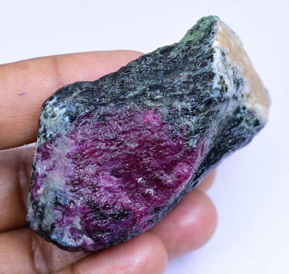 Rubí africano 100 % natural en zoisita 449,65 quilates muestra faceta áspera certificado AGL Foto 2 de 4