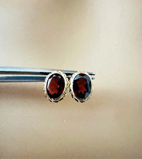 Estate 14K Yellow Gold Oval Garnet Stud Earrings