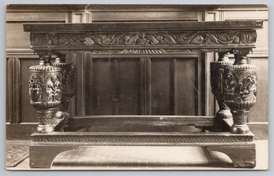 Verziertes geschnitztes Bett antike Möbel RPPC von Williams Somerton Somerset um 1920