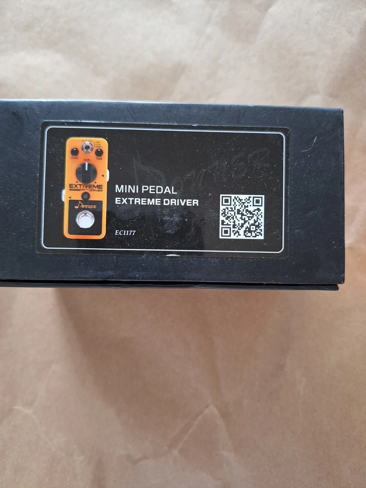 Pedal efecto distorsión analógico Donner Extreme Driver Foto 4 de 4
