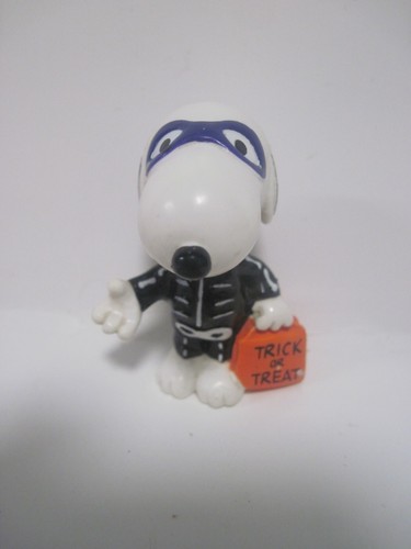 Vntg Baseball, Halloween, Christmas, Racecar Driver, 2" Figures Lot 4 Set B - Picture 4 of 6