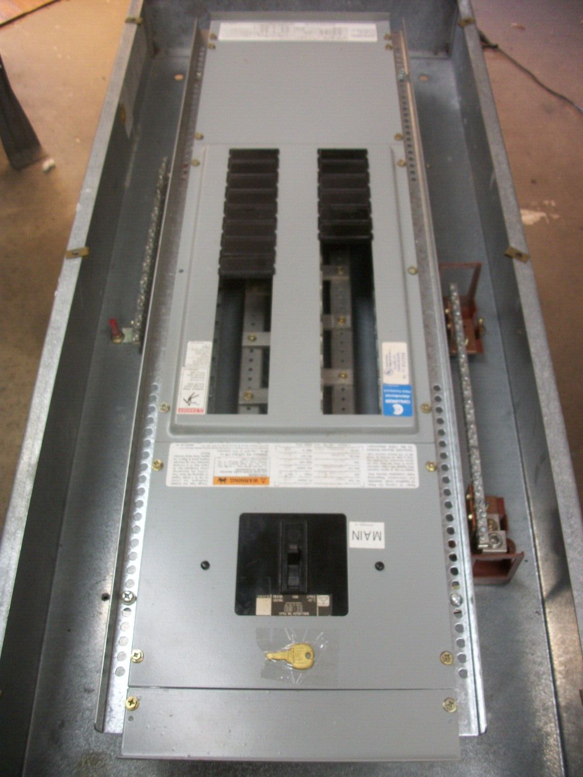 CHALLENGER PMZA LOAD CENTER PANELBOARD YS204B 175AMP 277/480VOLT 3PH W ...