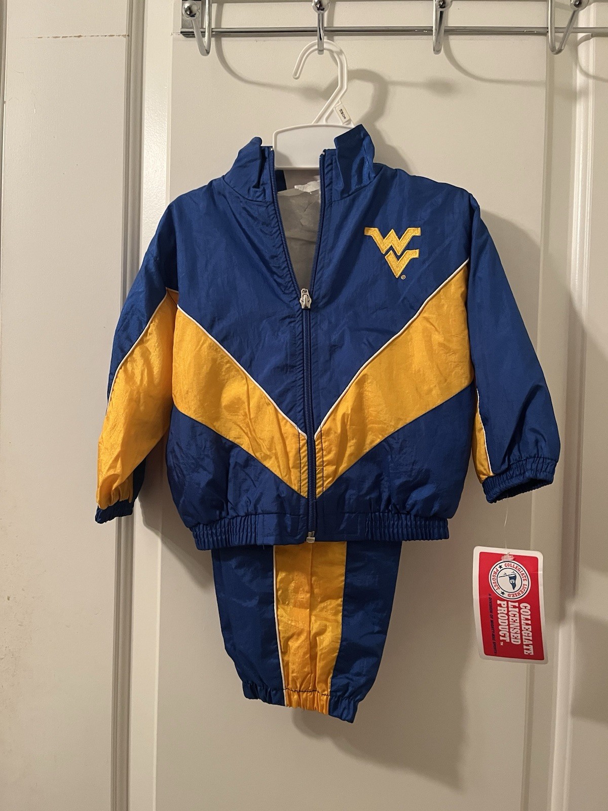Picture 1 of 11