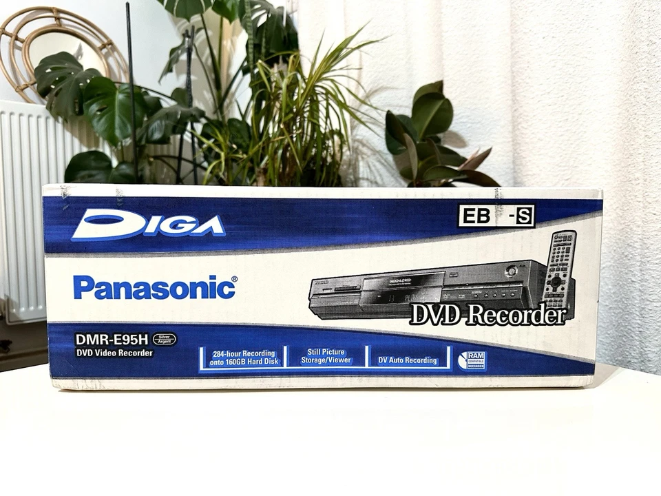Panasonic DMR-E95HEB-S DVD HDD Recorder 160GB+DVD-RAM/R (Versiegelt Brandneu)