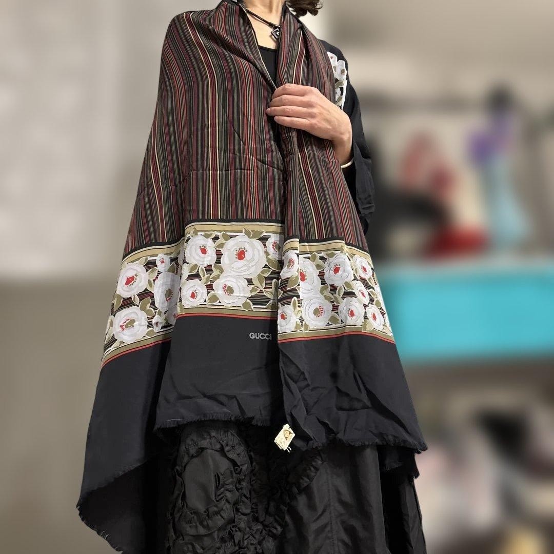 Vintage Old GUCCI Large Silk Rectangular Scarf Sh… - image 2