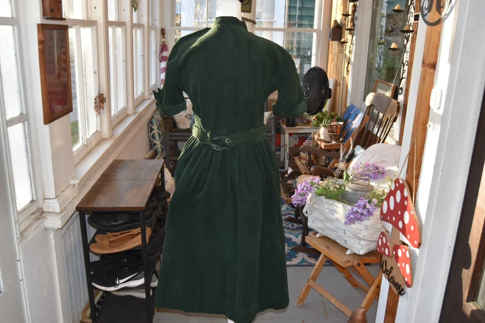 Vestido Vintage Años 40 Pana Línea A Verde Bosque Cremallera Lateral Cinturón Original Talla Med Foto 3 de 4