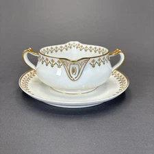 Haviland Limoges Schleiger 570 Gravy Boat with Attached Underplate Gold Trim