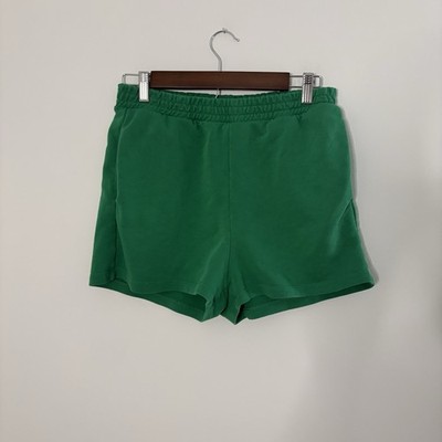 Divided By H&M Women s Green Sweat Shorts Size Small Cozy Lounge H6
