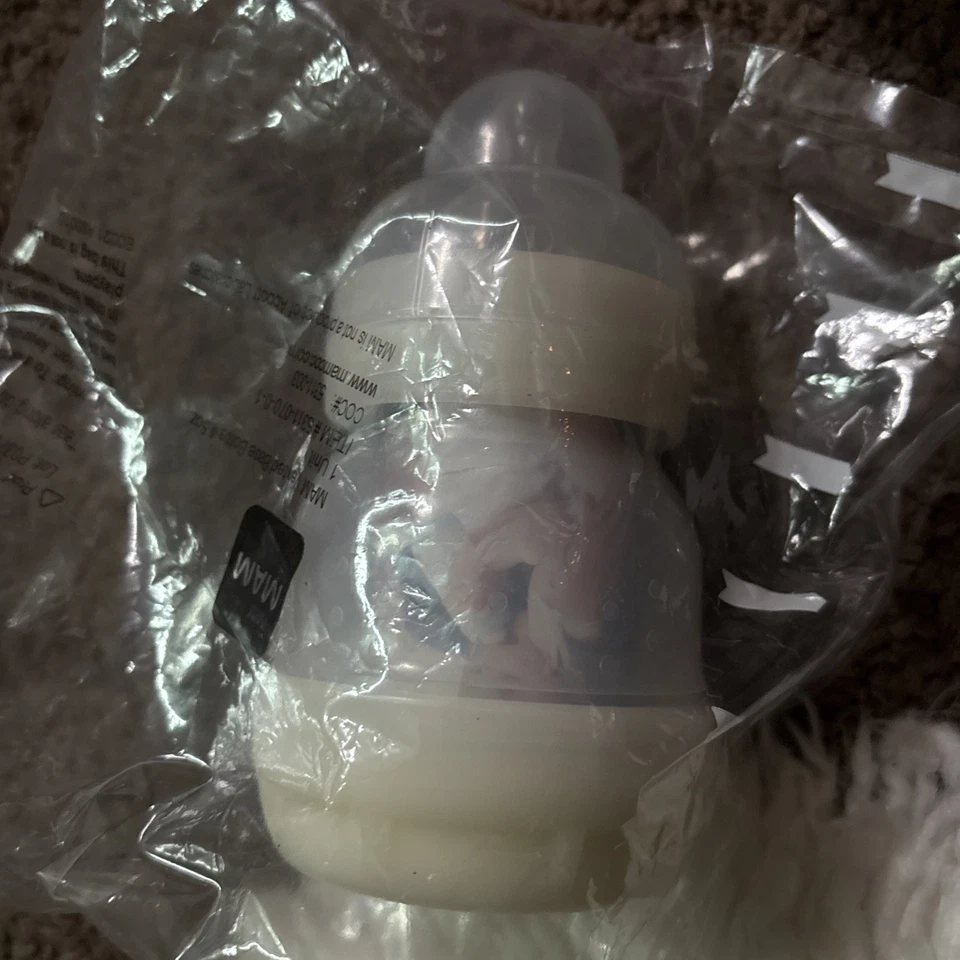 MAM Baby Bottle 4oz. Anti Colic Self Sterilizing Newborn - Image 3 of 4