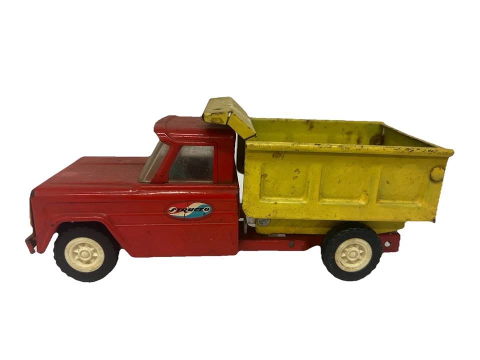 STRUCTO  1960'S 9" Red DUMP TRUCK YELLOW BED -STEEL - - Image 2 of 4