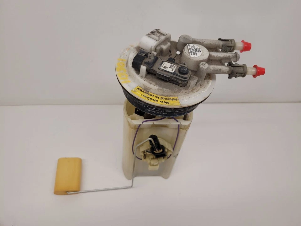 2000-2001 CHEVROLET SUBURBAN 1500 Fuel Pump Assembly 19153716 Foto 2 de 4