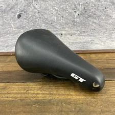GT BMX Seat GT-12 Performer Padded Compe Old School BMX Viscount Cuts Loaf