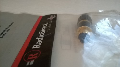 New in Package S-Video Cable Plug #278-0451 By RadioShack - Picture 8 of 9