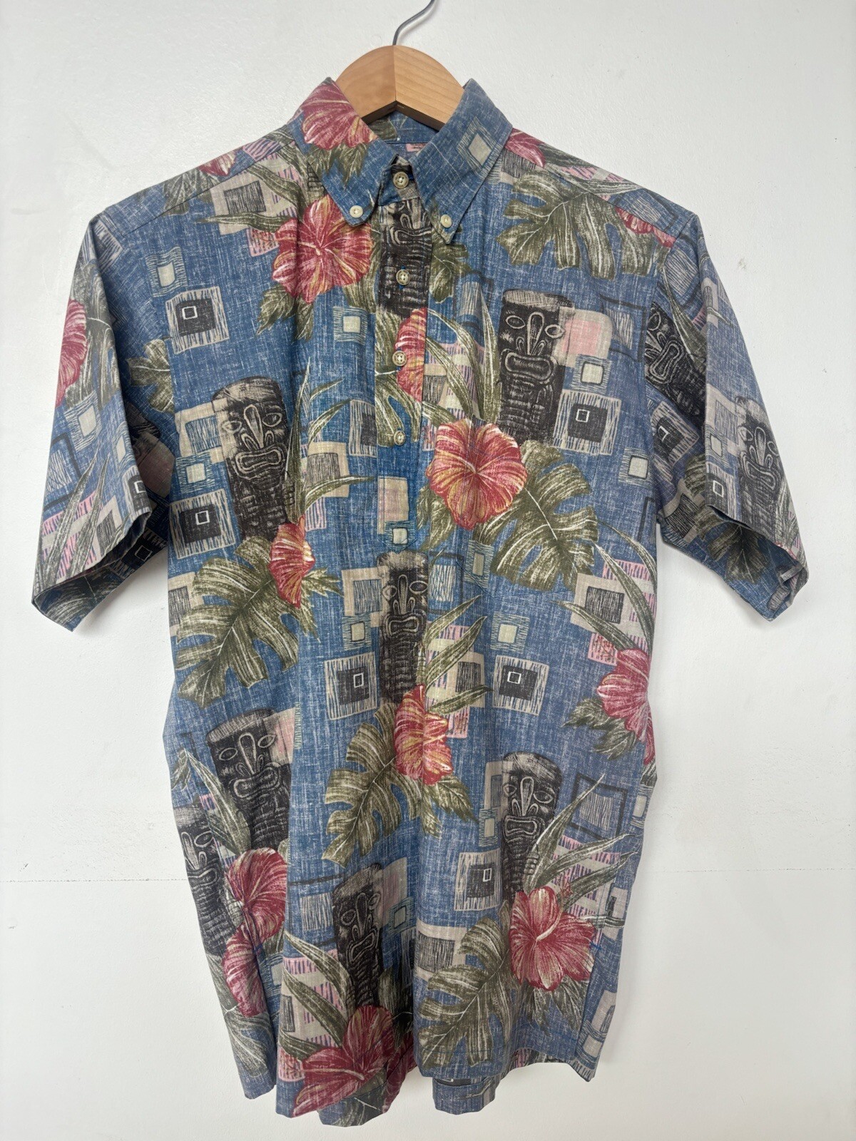 00'S Reyn Spooner THE BEACH BOYS all-over print rayon Hawaiian aloha shirt box shirt made in Hawaii men's size L Rayon Blue type light blue Vintage Second Hand