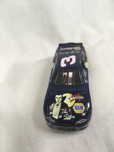 Action 2000 Ron Hornaday Dracula #3 NAPA Monte Carlo with Opening Hood - Picture 7 of 12