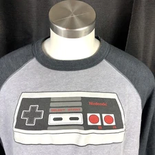 NINTENDO MENS SIZE XL NES GAME CONTROLLER GRAPHIC LONG SLEEVE SHIRT Gamer