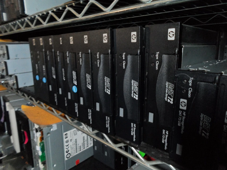 HP 100/200GB Ultrium 230  LTO1 C7369-10750 Ultrium 1 - Image 3 of 3