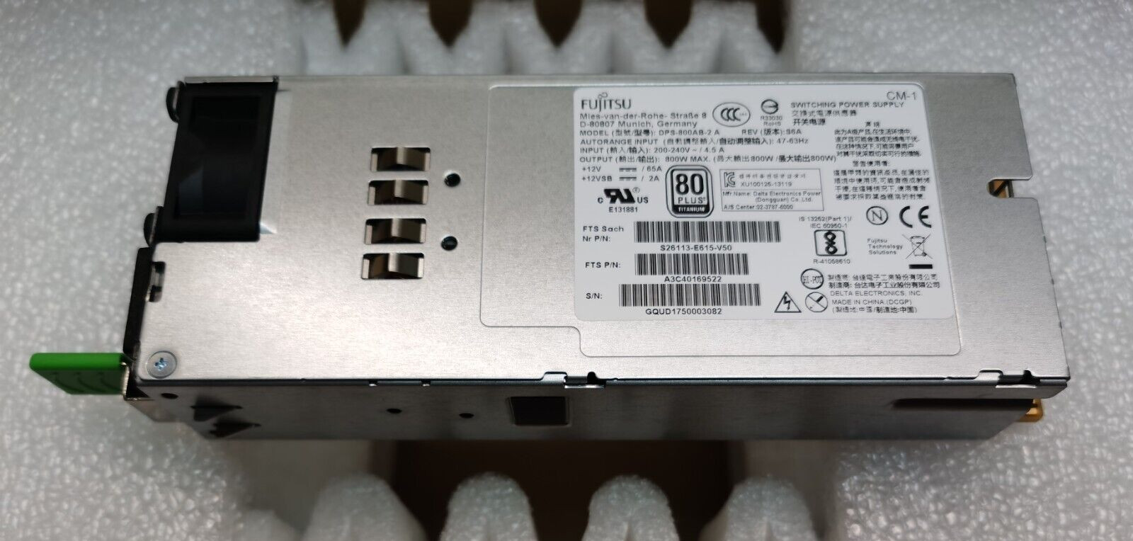 Alimentation Fujitsu S26113-F615-L10 800Watts évite les pannes de vos serveurs